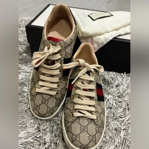 Gucci sneakers
